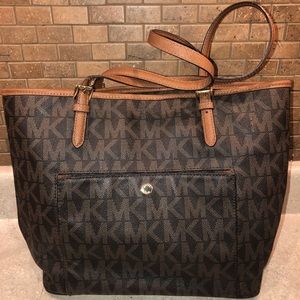 Micheal Kors Bag